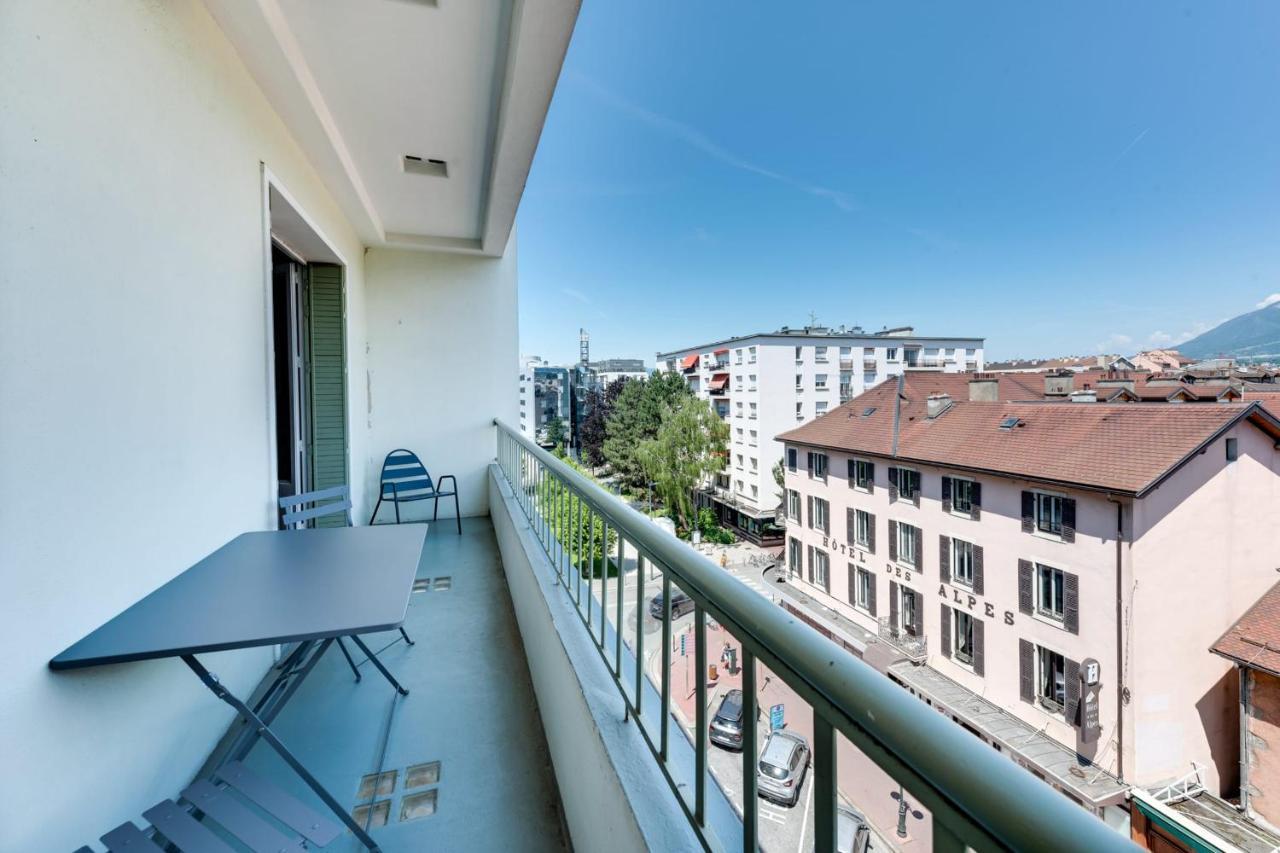 Allure - 2 Bedroom Apartment With Balcony In The Centre Of Annecy Kültér fotó